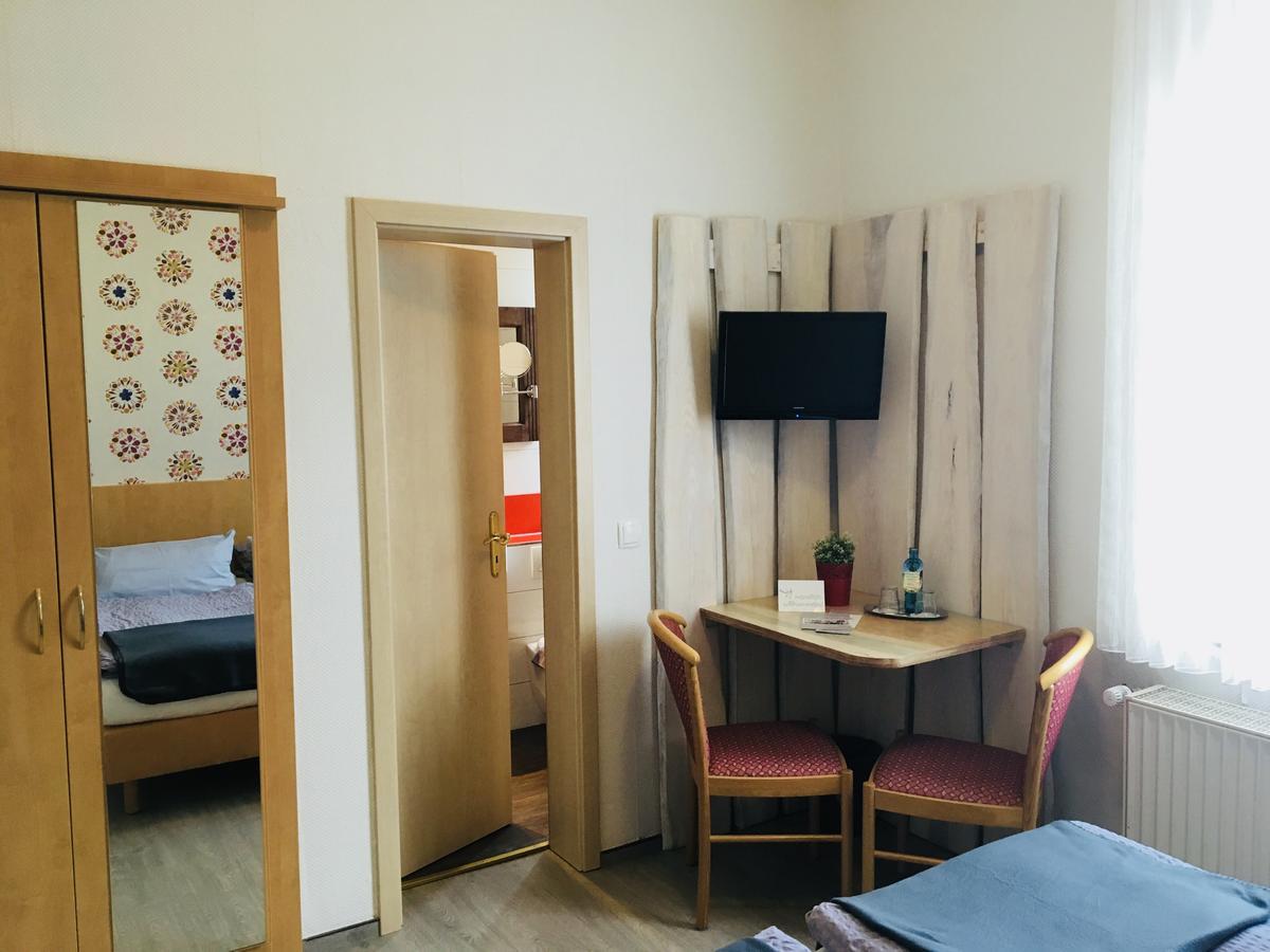 באד לאוטרברג Hotel Am Kurpark מראה חיצוני תמונה