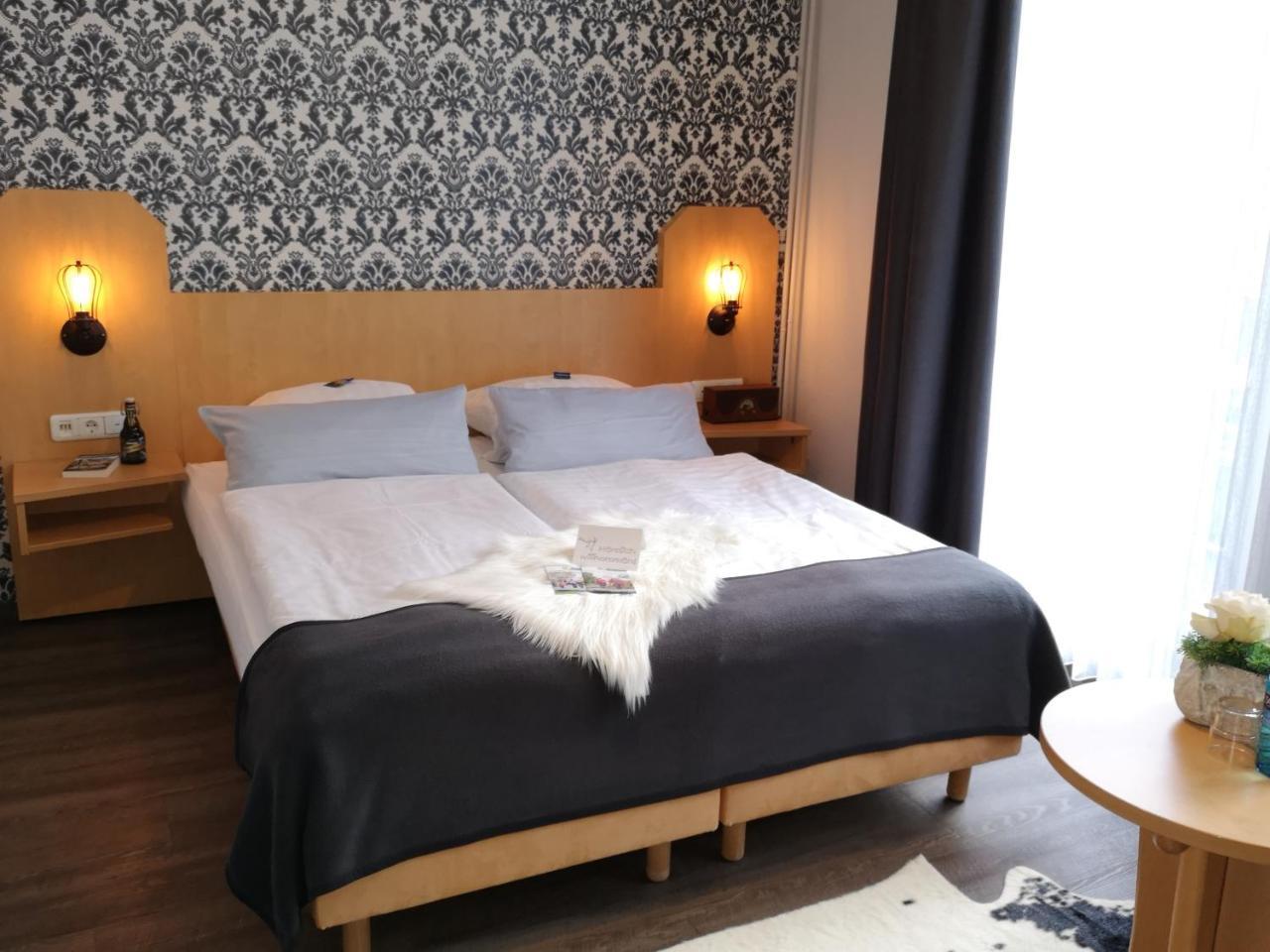 באד לאוטרברג Hotel Am Kurpark מראה חיצוני תמונה